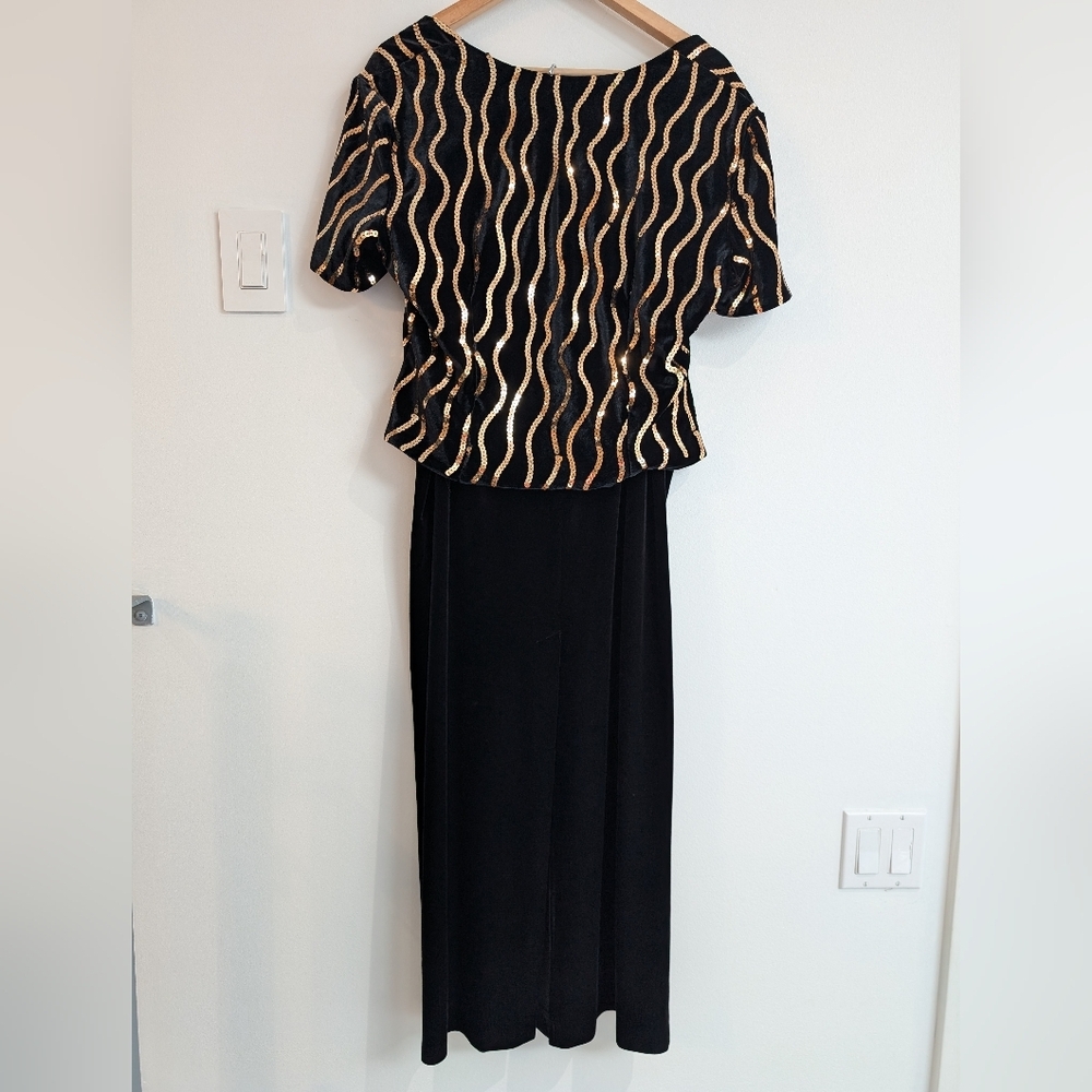 Vintage Velvet Black and Gold Sequin Dress -- Skirt Set Vintage Size 14 - Picture 3 of 11